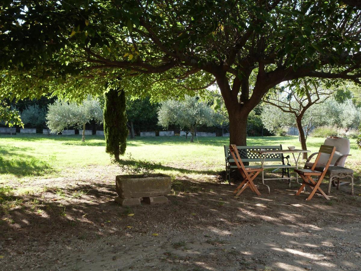 Saint-Rémy-de-Provence Le Mas Du Lac מראה חיצוני תמונה
